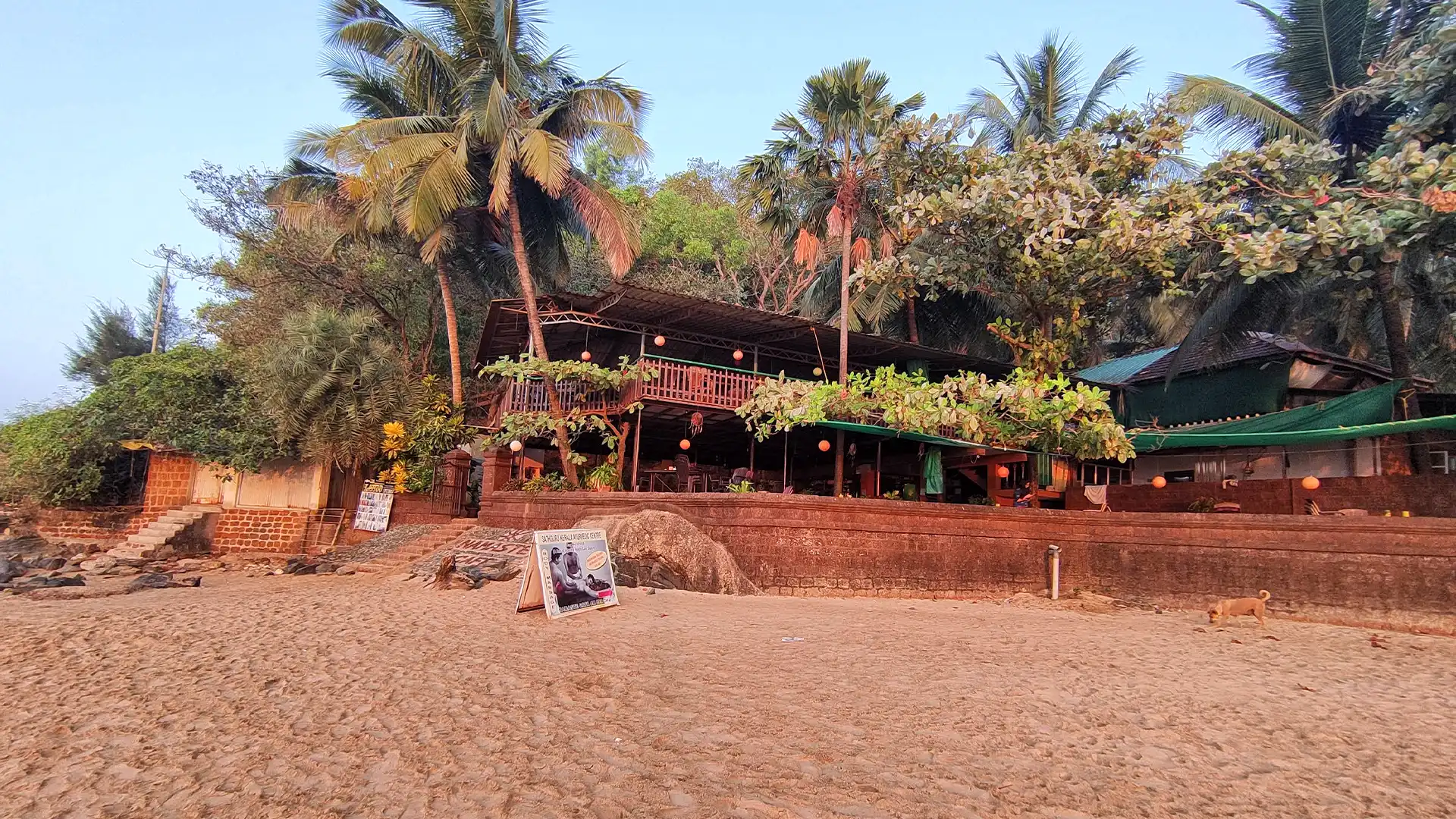 Om beach gokarna